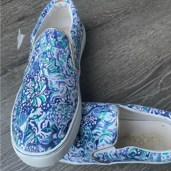 Lilly Pulitzer shoes - Picture 3 of 5
